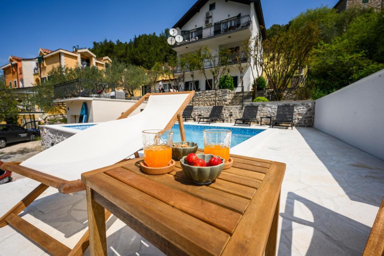 Mila And Jurija Formenti 2 Apartments In Heart Of Nautic Marina, With Heated Swimming Pool, Bikes, Sup, Kajak Skradin Εξωτερικό φωτογραφία